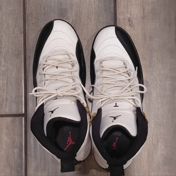 Air Jordan 12 Taxi Retro - Picture 5 of 8